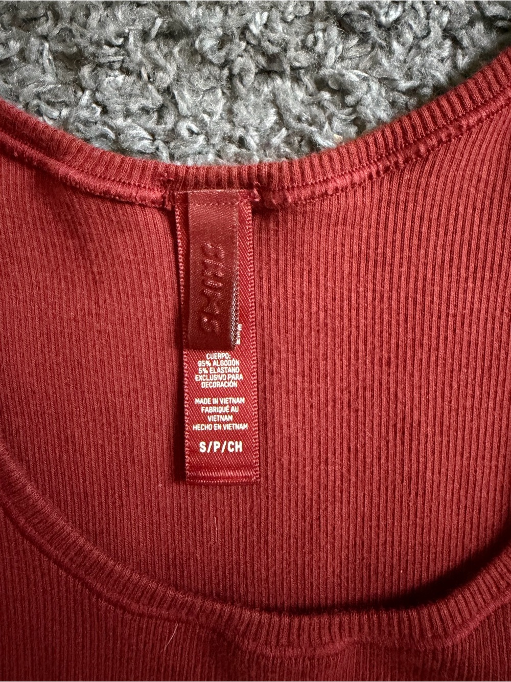 Women's Ribbed Tank Top - Picture 2 of 3